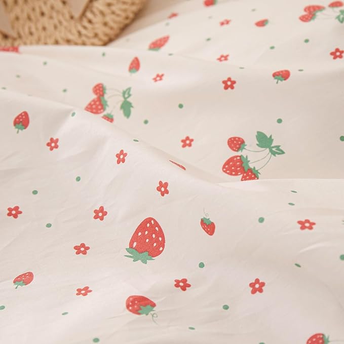 Kawaii Strawberry Comforter Set Twin XL Cute Ruffle Comforter with 2 Pillowcases White Fluffy Microfiber Kids Girls Bedding Comforter Strawberry Printed Ruffled Comforter Set Twin XL for All Seasons