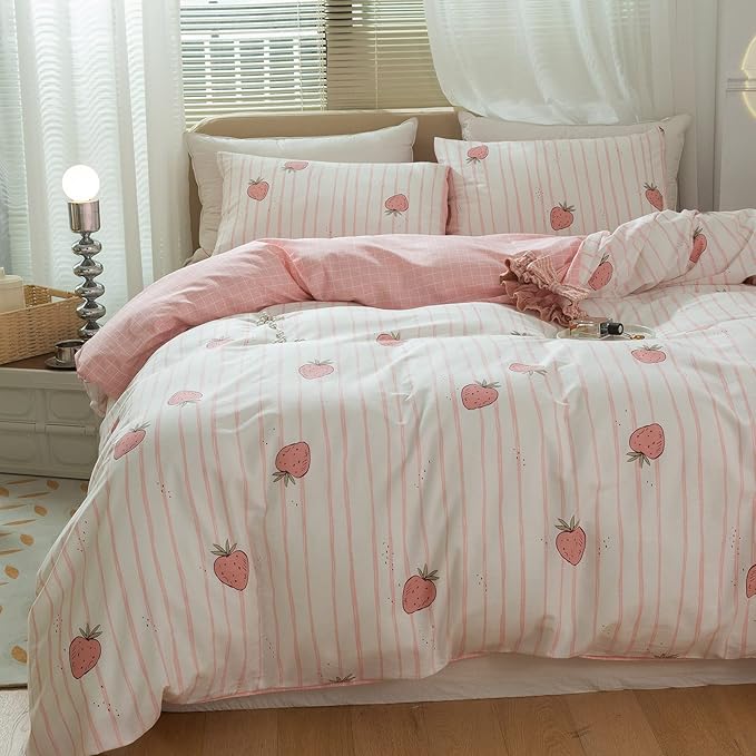 LifeTB Cute Strawberry Duvet Cover Full Size 3 Pieces Fruit Bedding Set Reversible Pink Plaid 100% Cotton Quilt Cover with Zipper Closure Kids Kawaii Pink Strawberry Comforter Cover for Girls Women