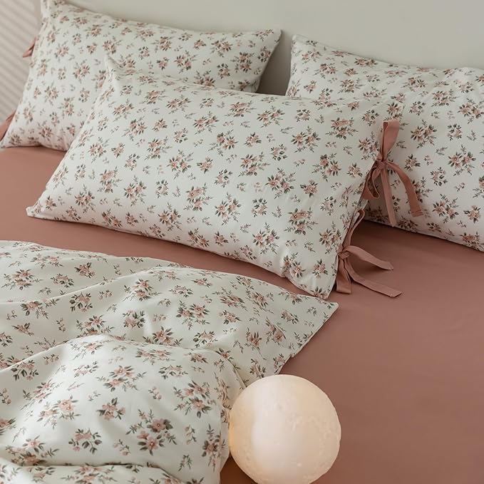 Vintage Garden Floral White Comforter Set Full Pink Flower Green Leaves Bedding Comforter Fluffy Pink Floral Cottagecore Bedding Set with 2 Bow Ties Pillowcases Botanical Comforter Set for All Season