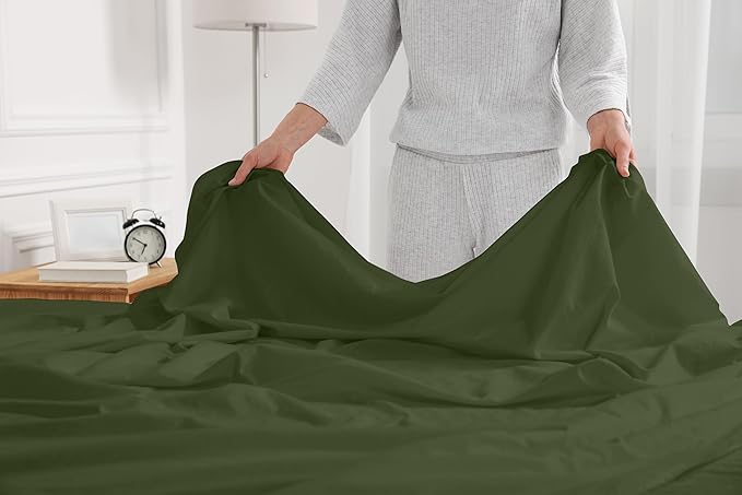 RUVANTI 100% Cotton Sheets Queen Size Set, 4 Pieces, Soft & Breathable Percale Weave Bedding, Deep Pocket 16", Hotel Standard, Crisp Cool Feeling, Durable, Perfect Dyed Bed Sheet, Chive