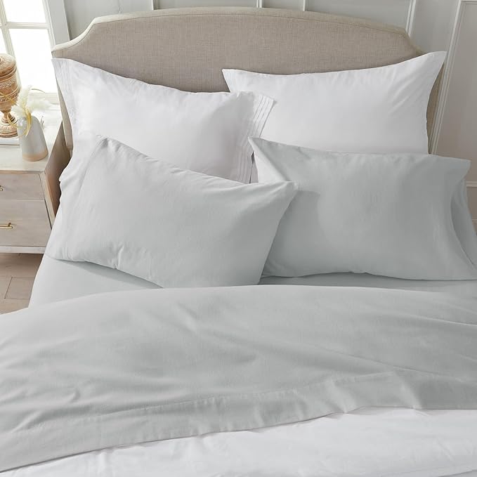 Market & Place 100% Cotton Queen Flannel Sheet Set | 4 Piece Deep Pocket Solid Cozy Winter Bed Sheets | Double Brushed for Extra Softness & Comfort | Chalet Collection (Queen, Light Grey)