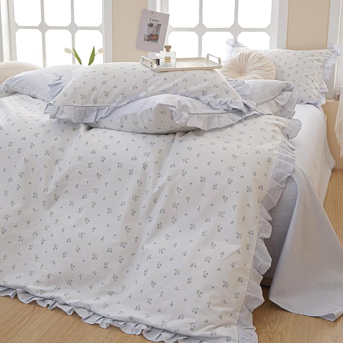 LifeTB Blue Floral Comforter Set Boho Ruffle Comforter Set Queen Vintage Garden Floral Bedding Comforter Soft Fluffy Lightweight Bedding Set Girls Cute Flowers Botanical Comforter with 2 Pillowcases