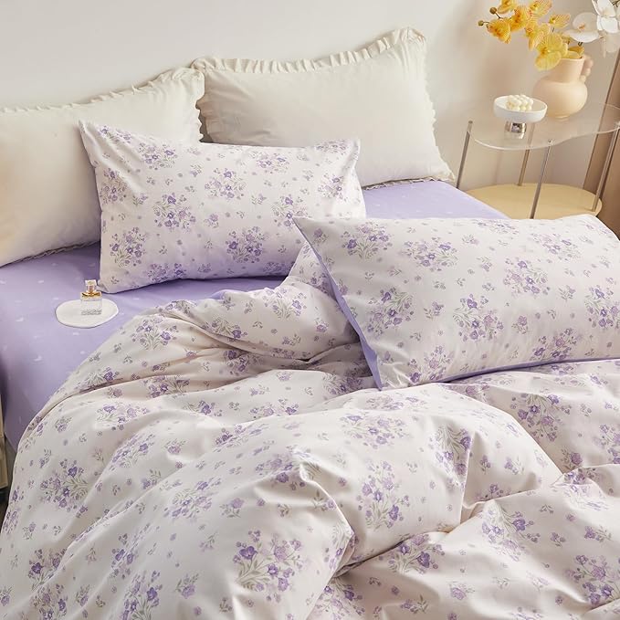VM VOUGEMARKET Garden Flower Comforter Set Queen,White Purple Bedding Set Soft Fluffy Floral Comforter Set for All Season (1 Comforter, 2 Pillowcases)