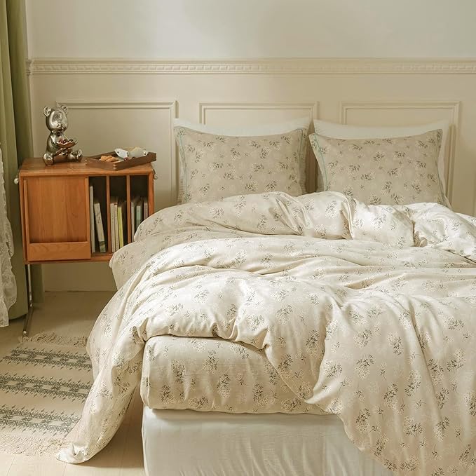 VM VOUGEMARKET Garden Daisy Flower Comforter Set Full Soft Microfiber Comforter Chic Floral Printed Bedding Set Vintage Botanical Comforter Set Beige 80x90 Inch