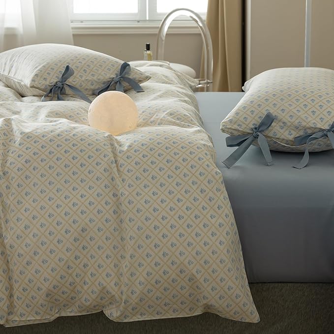 VM VOUGEMARKET Blue Flower Comforter Set Twin White Blue Grid Comforter with 2 Bow Ties Pillowcases Cute Botanical Cottagecore Bedding Sets for Teen Girls-Twin XL