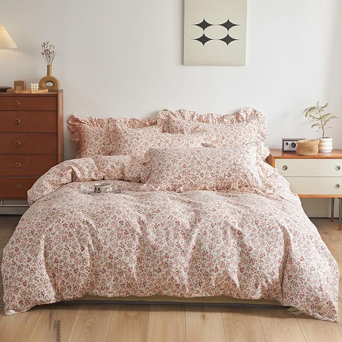 VM VOUGEMARKET Red Flower Comforter Set Queen Aesthetic Bedding Set Garden Style Blooming with Ruffle Pillow Shams for Teen Girls Bed in a Bag Flurry Comforter Set-90x90 Inch