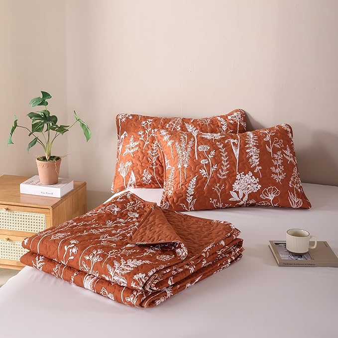 JANZAA Quilts Queen Size Floral Bed Spread Terracotta Quilts Queen Size with Botanical Pattern Burnt Orange Microfiber Bedding Set Lightweight Farmhouse (2 Pillow Cases)