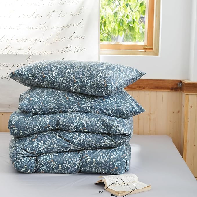 Vintage Floral Comforter Set Queen Aesthetic Blue Flower Comforter Garden Style Floral Bedding Comforter with 2 Pillowcases Fluffy Soft Cottagecore Flower Bedding Set Farmhouse Botanical Comforter Set
