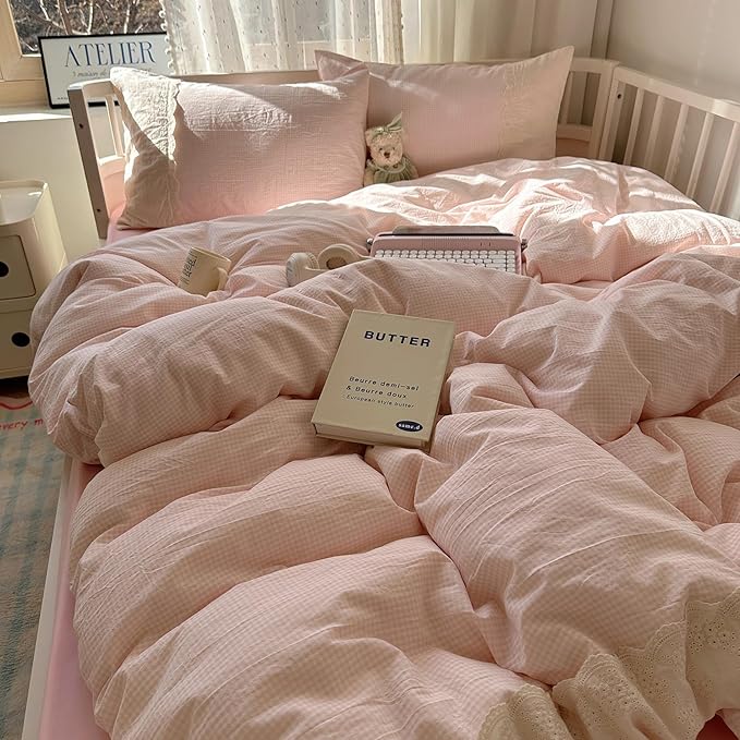 LifeTB Pink Gingham Comforter Set Queen 3 Pieces Princess Lace Bedding Set Vintage Plaid Checkered Comforter with 2 Lace Pillowcases Soft Breathable Pink Grid Comforter Set for Girls Teens Women