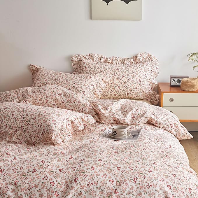 LifeTB Pink Ruffle Comforter Set Full Size Girls Floral Bedding Comforter Set Soft Comfy Cottagecore Flowers Bedding Set Vintage Botanical Floral Bed Comforter with 2 Pillowcases for All Season