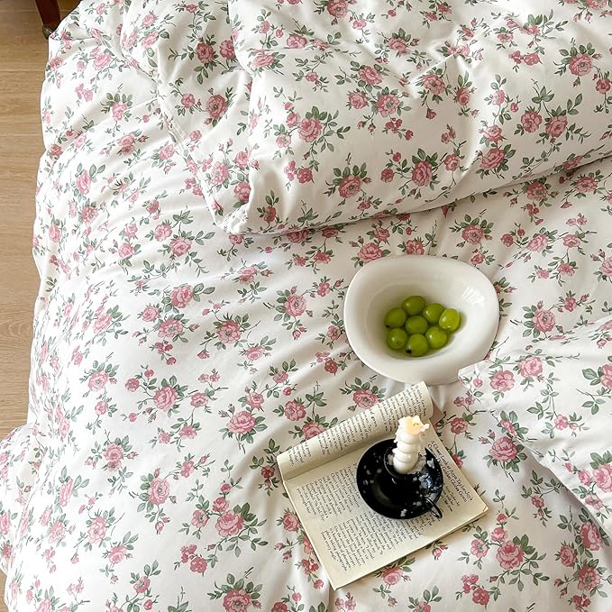VM VOUGEMARKET Peach Flower Comforter Set Queen Garden Floral Comforter with 2 Pillowcases Cottagecore Aesthetic Fluffy Bedding Comforter Set for Girls Women 90"x90"