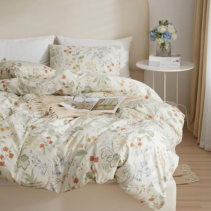 VM VOUGEMARKET Garden Flower Comforter Set Queen Green Red Floral Comforter with 2 Pillowcases Cottagecore Aesthetic Fluffy Bedding Comforter Set for Girls Women 90"x90"