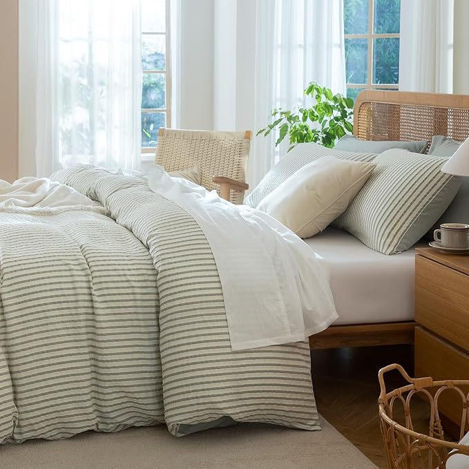 Striped Duvet Cover King Washed Microfiber Jacquard 3 Pieces Bedding Set, White Grayish Green Vertical Ticking Stripes Pattern Comforter Cover with Zipper Closure Breathable Durable Soft Comfy