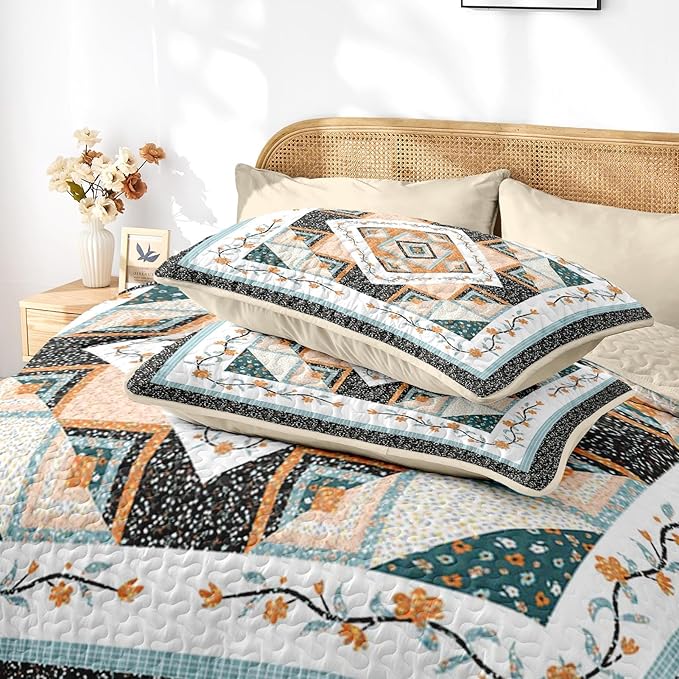 Quilt Set Full/Queen Size, Farmhouse Floral 3 Pcs Soft Bed Cover Bedding Set, Boho Rustic Geometric Lightweight Bedspread Coverlet with 2 Pillow Sham for All Season