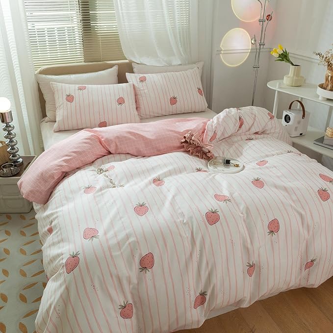 LifeTB Cute Strawberry Duvet Cover Full Size 3 Pieces Fruit Bedding Set Reversible Pink Plaid 100% Cotton Quilt Cover with Zipper Closure Kids Kawaii Pink Strawberry Comforter Cover for Girls Women