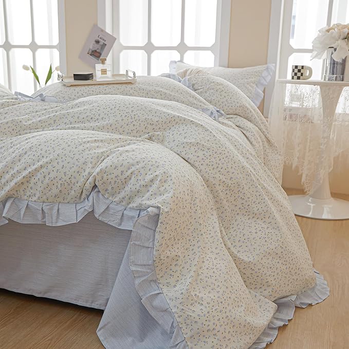 LifeTB Blue Floral Comforter Set Queen Romantic Ruffle Comforter Set Coquette Bedding Comforter for Girls Women Comfy Fluffy Boho Cottagecore Bedding Blue Flowers Comforter Set with 2 Pillowcases