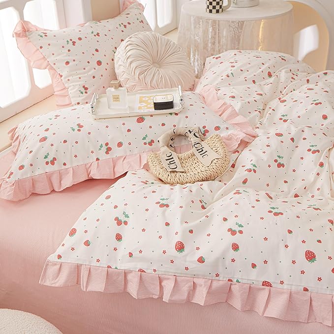 LifeTB Ruffle Pink Strawberry Duvet Cover King 100% Cotton Floral Lace Duvet Cover Cute Floral Bedding Set Kawaii Strawberry Ruffle Comforter Cover Romantic Princess Bedding Cover with 2 Pillowcases