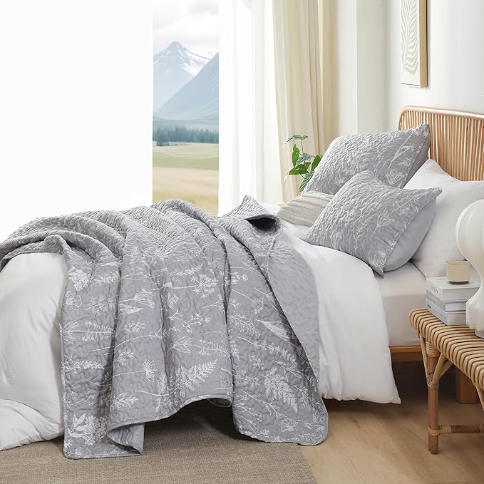 Janzaa Twin Boho Quilt Set - Grey Floral Pattern Microfiber Quilt & Pillowcase, 66x90 inches