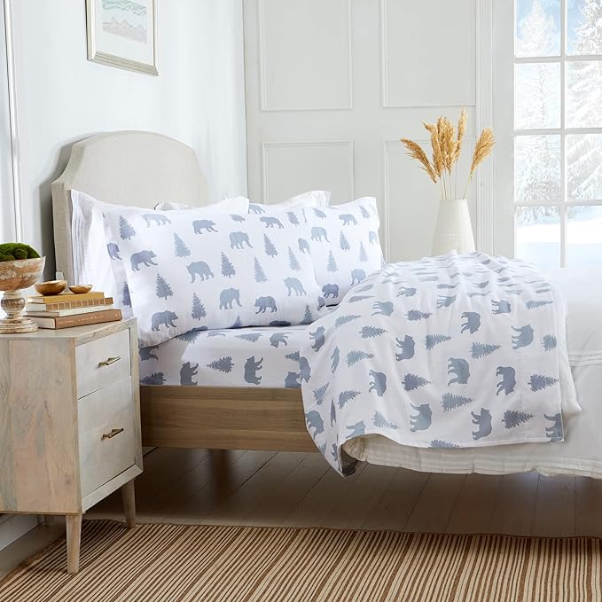 Market & Place 100% Turkish Cotton Flannel Sheet Set | 4 Piece Deep Pocket Novelty Cozy Winter Bed Sheets | Double Brushed for Extra Softness & Comfort | Alpine Collection (King, Grey Bears)