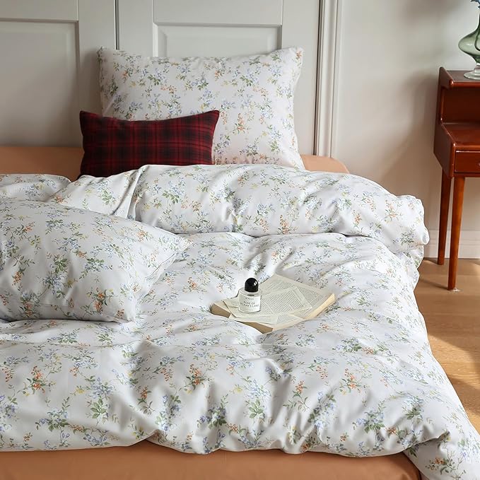 HighBuy Floral Comforter Set Queen Size 3 Piece Blue White Floral Comforter Bedding Sets for Girls Kids Aesthetic Flowers Comforter and 2 Pillowcases,French Style Bedding Sets for Bedroom