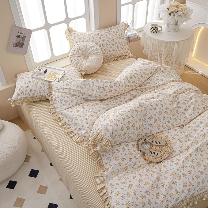 VM VOUGEMARKET Reversible Ruffle Comforter Set Queen,3 Pieces Shabby Chic Coquette Cottagecore Yellow Pink Flower Comforter with 2 Lace Pillow Shams,Queen Size