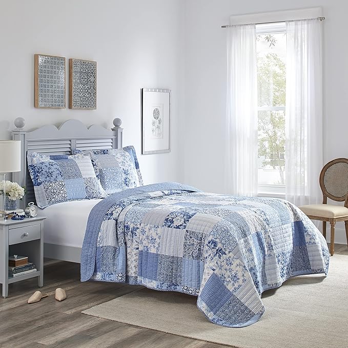 Laura Ashley - Twin Quilt Set, Reversible Cotton Bedding with Matching Sham, Medium-Weight for Year Round Use, Dorm Essentials (Paisley Printed Patchwork Blue)