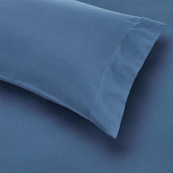 Amazon Basics Full/Queen Comforter Set with Sheets, 7-Piece Blue Calvin Striped Bedding, Lightweight Microfiber Bed-in-a-Bag