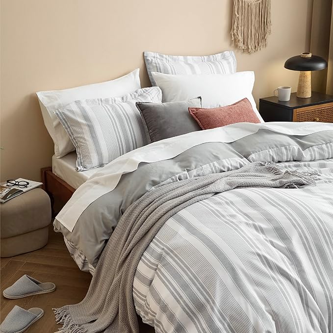 Bedsure Duvet Cover Queen Size - Striped Reversible Duvet Cover Set with Zipper Closure, 3 Pieces Grey Bedding Set with 8 Corner Ties and 2 Pillow Shams 20"x26"