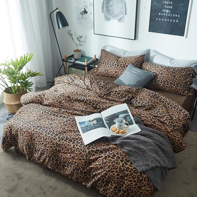 LifeTB Leopard Print King Size Comforter Set Animal Cheetah Printed Comforter Soft Fluffy 3 Pieces Floral Bedding Comforter with 2 Pillowcases Farmhouse Leopard Print Comforter Set for All Season